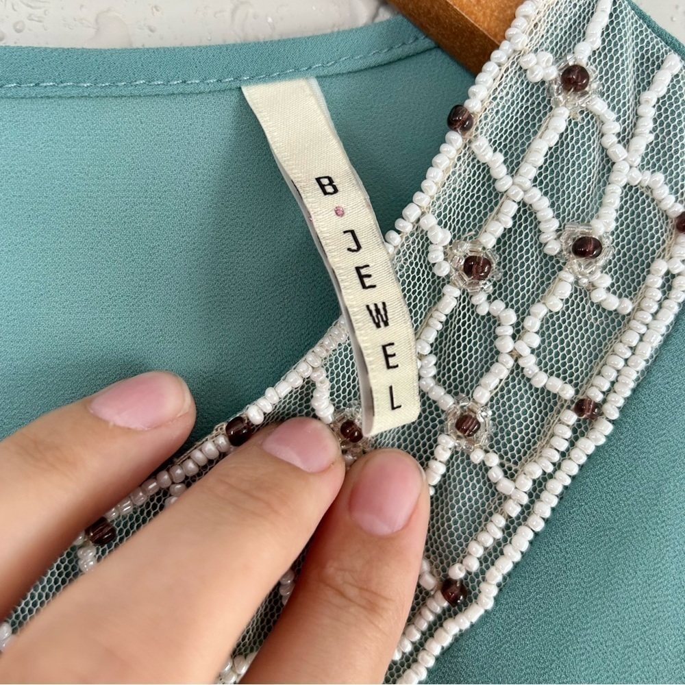 🦋 B Jewel Teal Mint Green Peter Pan Collar Beaded Sleeveless Blouse Medium - Picture 3 of 5